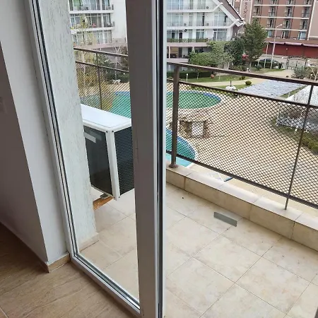 Grahams Spacious 2 Bed Apart For Rent At Apartment *