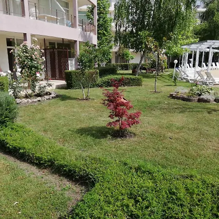 Apartment Grahams Spacious 2 Bed Apart For Rent At