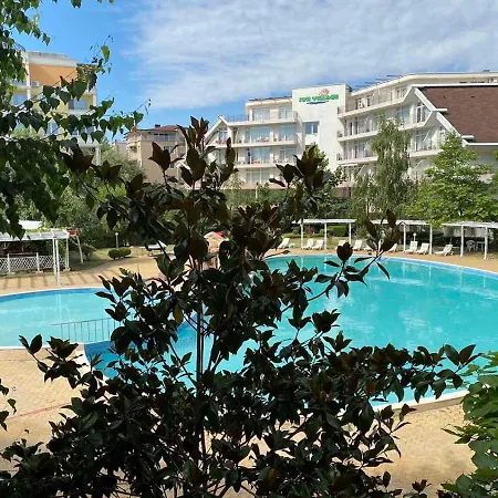 Apartment Grahams Spacious 2 Bed Apart For Rent At Sunny Beach
