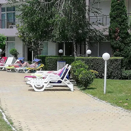 Grahams Spacious 2 Bed Apart For Rent At *