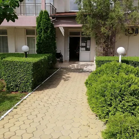 Grahams Spacious 2 Bed Apart For Rent At Apartment